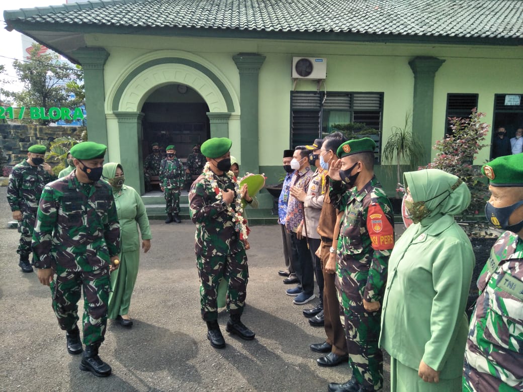 Kunker Ke Kodim 0721/Blora, Danrem 073/Makutarama Tekankan : Prajurit Selalu Bertaqwa